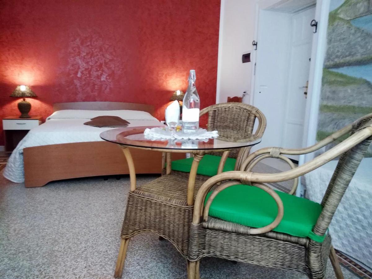 B&B Vico Vacanze Vico Del Gargano Luaran gambar